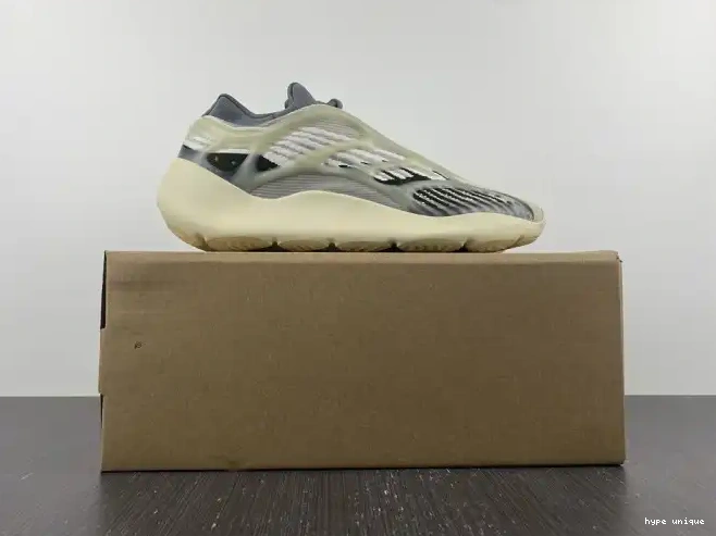 hype ID1674 Adidas Salt Yeezy Fade V3 700 0528